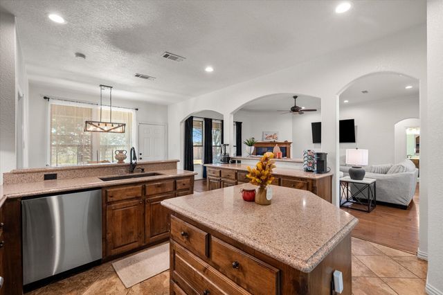 4124 Fm 813, Waxahachie, TX 75165