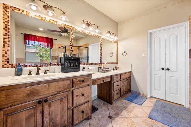 4124 Fm 813, Waxahachie, TX 75165