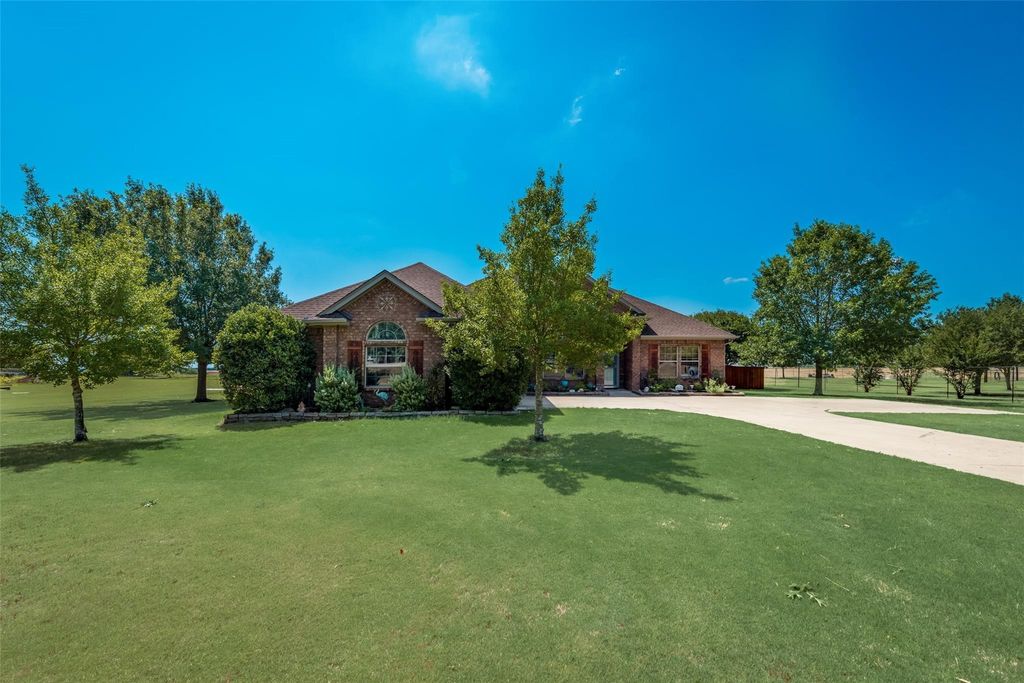4124 Fm 813, Waxahachie, TX 75165