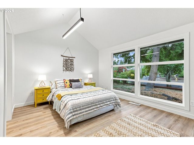 6170 Sw CHERRYHILL Dr, Beaverton, OR 97008