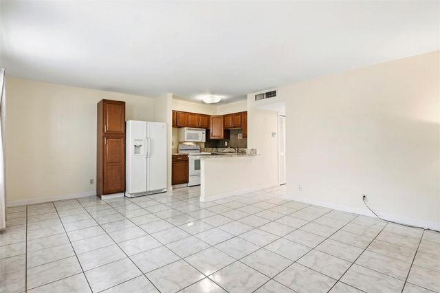 4051 NE 13th Avenue 62, Fort Lauderdale, FL 33334