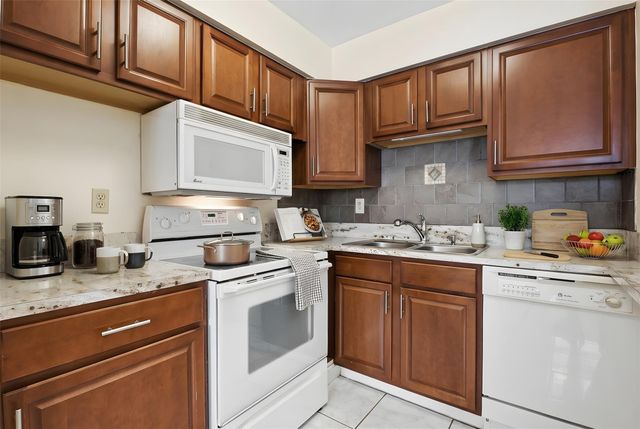 4051 NE 13th Avenue 62, Fort Lauderdale, FL 33334