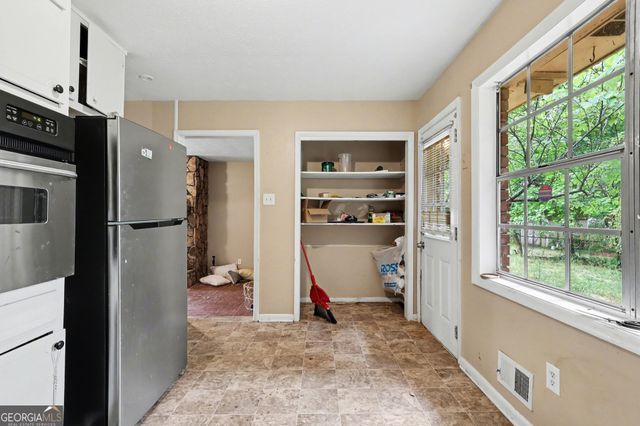 1372 Peggy Lane NW, Conyers, GA 30012