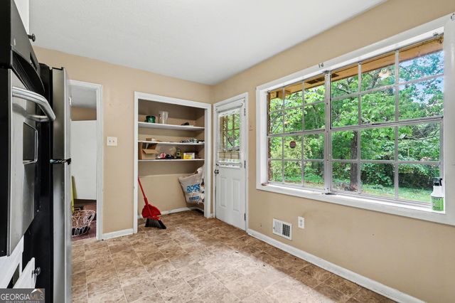 1372 Peggy Lane NW, Conyers, GA 30012