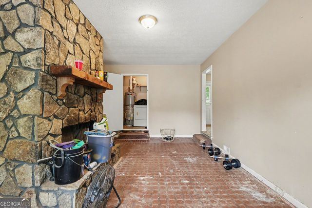 1372 Peggy Lane NW, Conyers, GA 30012