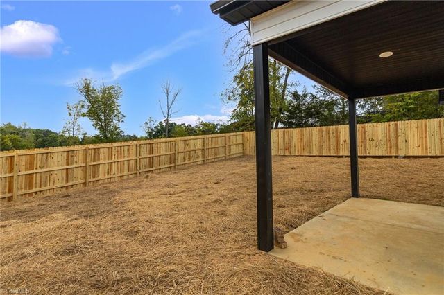 5236 Shattalon Drive, Winston-salem, NC 27106