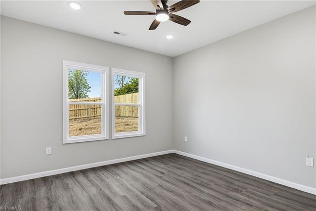5236 Shattalon Drive, Winston-salem, NC 27106
