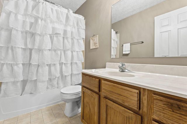 7541 Danbridge Way, Westerville, OH 43082