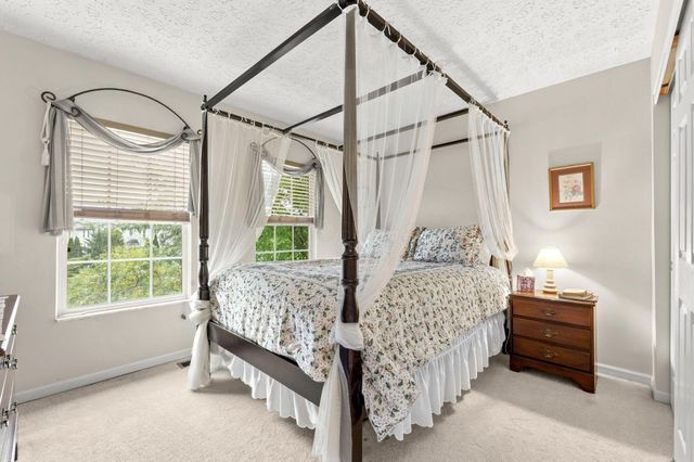 7541 Danbridge Way, Westerville, OH 43082