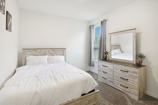 10513 Summer Place Lane, Fort Worth, TX 76140