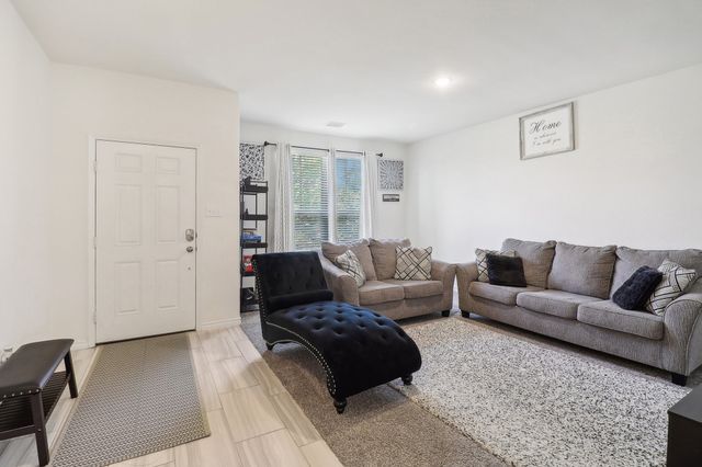 10513 Summer Place Lane, Fort Worth, TX 76140