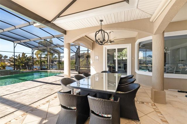 18 OLD OAK DRIVE N, Palm Coast, FL 32137