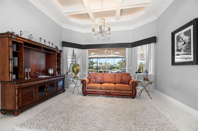 18 OLD OAK DRIVE N, Palm Coast, FL 32137