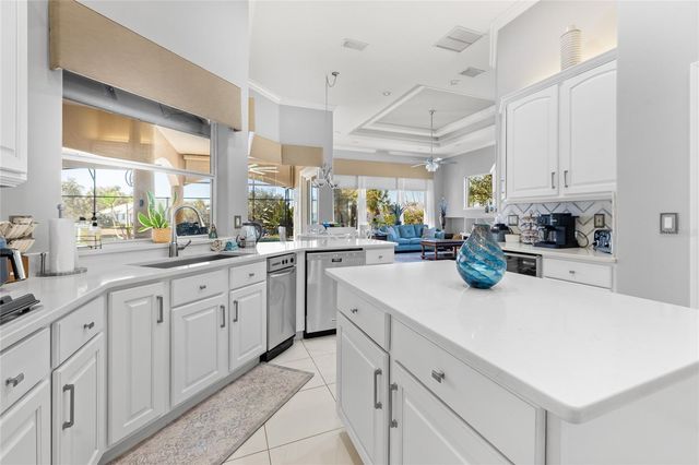 18 OLD OAK DRIVE N, Palm Coast, FL 32137