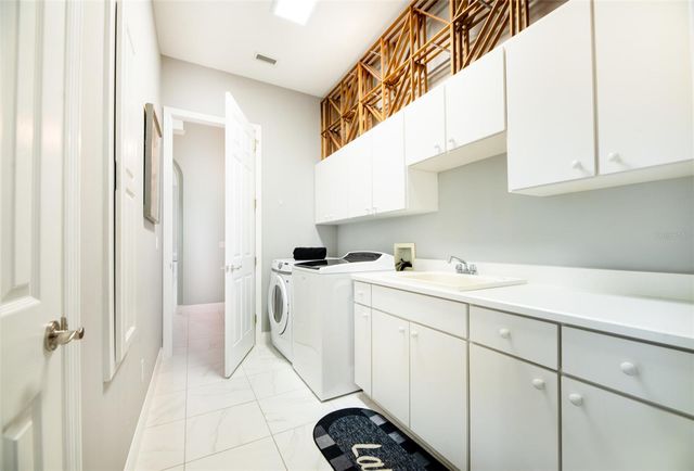 18 OLD OAK DRIVE N, Palm Coast, FL 32137