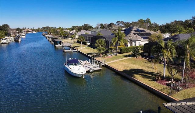 18 OLD OAK DRIVE N, Palm Coast, FL 32137