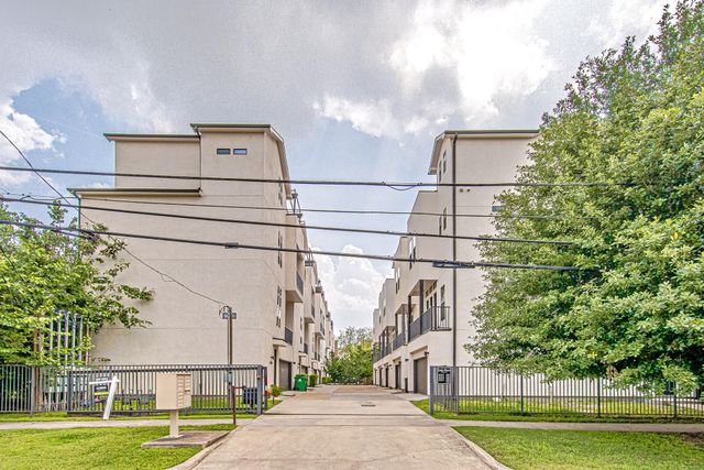 2608 Polk Street, Houston, TX 77003