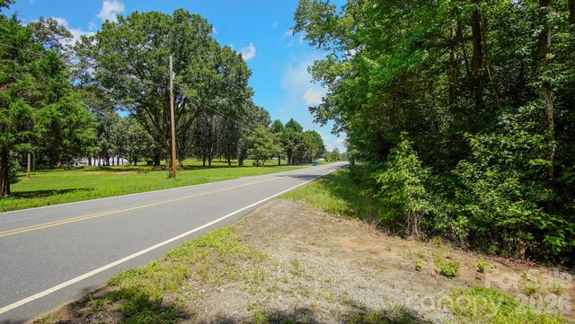 5018 Grassy Creek Road, Denver, NC 28037