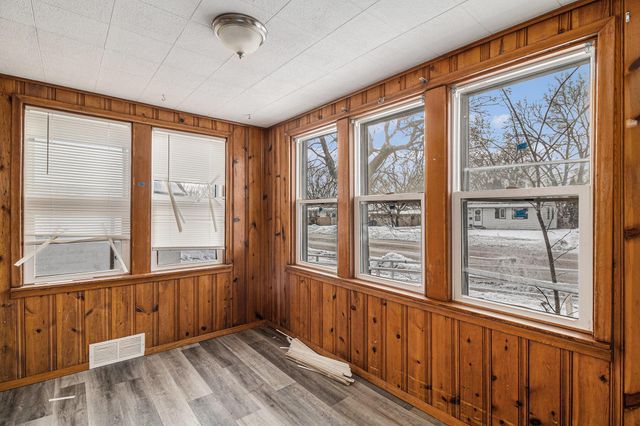 4500 Ewing Avenue N, Robbinsdale, MN 55422