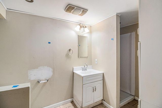 4500 Ewing Avenue N, Robbinsdale, MN 55422