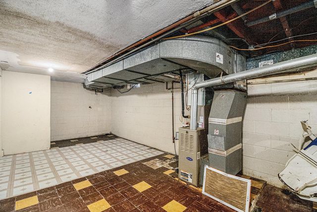 4500 Ewing Avenue N, Robbinsdale, MN 55422