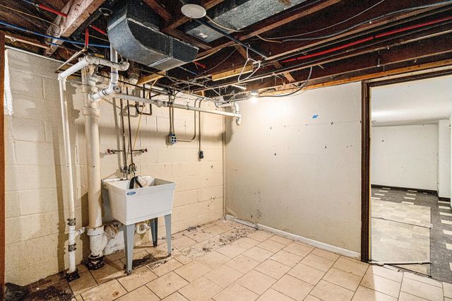 4500 Ewing Avenue N, Robbinsdale, MN 55422