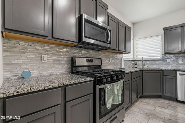 1453 Dominic Anakin Drive, El Paso, TX 79928