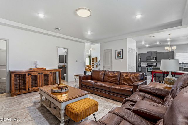 1453 Dominic Anakin Drive, El Paso, TX 79928