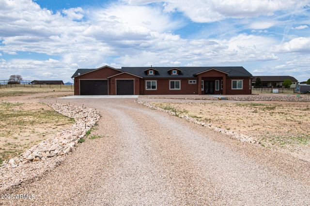 8558 N GRASS VALLEY Lane, Prescott Valley, AZ 86315