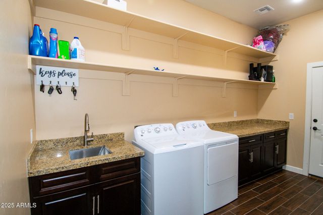 8558 N GRASS VALLEY Lane, Prescott Valley, AZ 86315