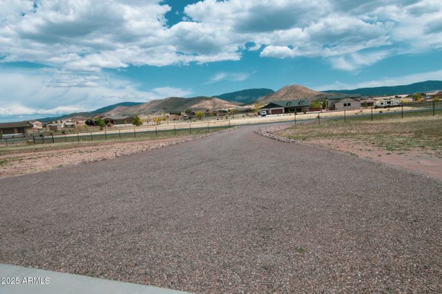 8558 N GRASS VALLEY Lane, Prescott Valley, AZ 86315