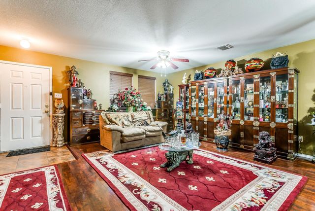 9008 Quarter Horse Lane, Fort Worth, TX 76123