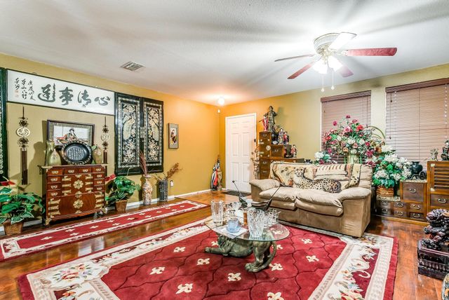 9008 Quarter Horse Lane, Fort Worth, TX 76123
