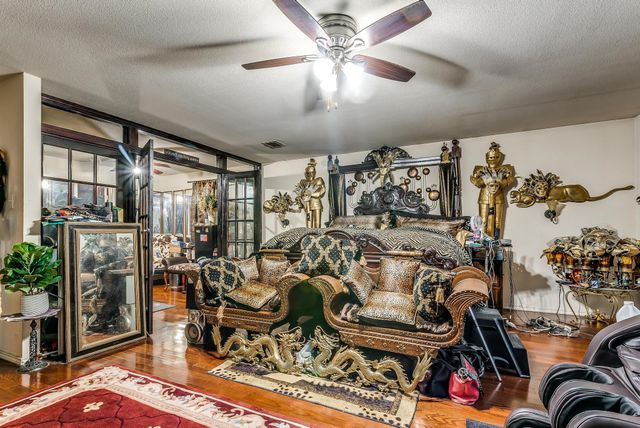9008 Quarter Horse Lane, Fort Worth, TX 76123