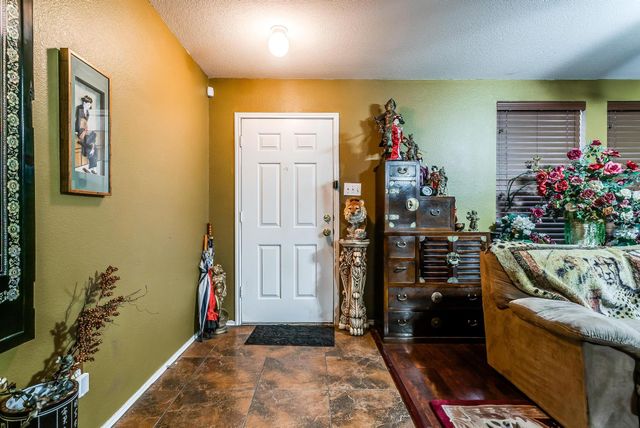 9008 Quarter Horse Lane, Fort Worth, TX 76123