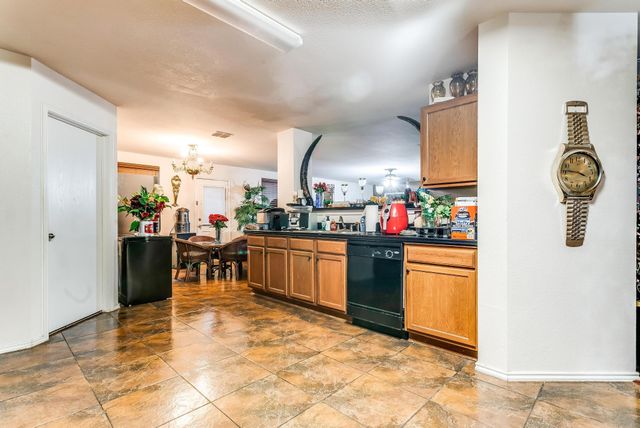 9008 Quarter Horse Lane, Fort Worth, TX 76123