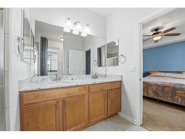 25561 E 5th Pl, Aurora, CO 80018
