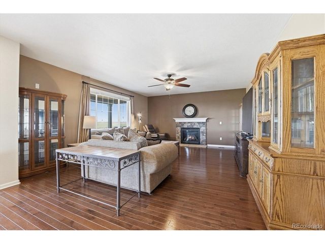 25561 E 5th Pl, Aurora, CO 80018