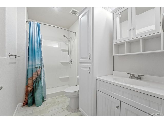 25561 E 5th Pl, Aurora, CO 80018
