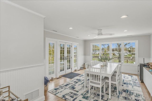 15 Gardners Lane, Hampton Bays, NY 11946