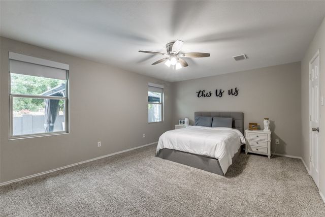 8426 Jacaranda Way, Arlington, TX 76002