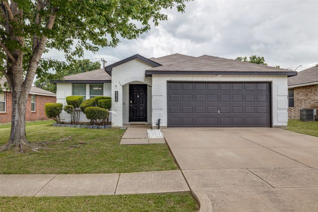 8426 Jacaranda Way, Arlington, TX 76002