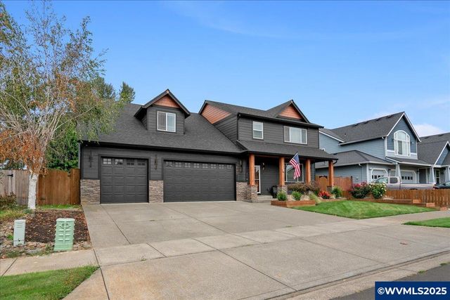 895 Sunrise Dr, Stayton, OR 97383