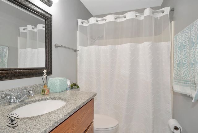 210 Mill Stream Drive, Bolingbrook, IL 60440