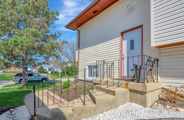 210 Mill Stream Drive, Bolingbrook, IL 60440