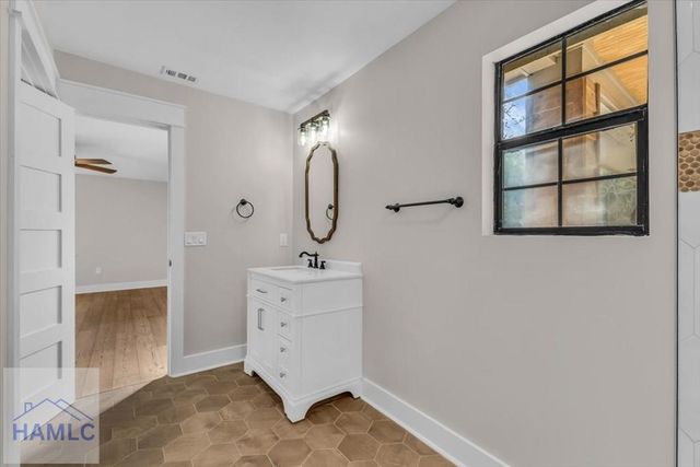 835 Jacks Hill Road, Hinesville, GA 31313