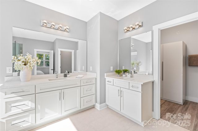 140 Dabbling Duck Circle, Mooresville, NC 28117