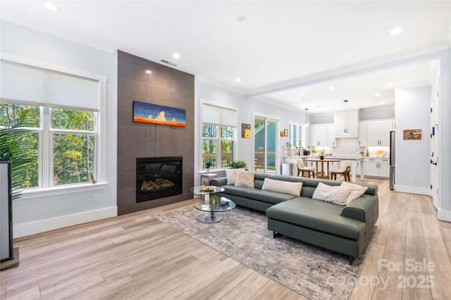 140 Dabbling Duck Circle, Mooresville, NC 28117