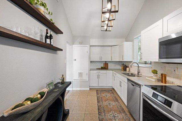 1709 Chicon ST, Austin, TX 78702