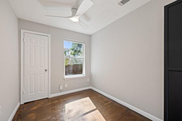 1709 Chicon ST, Austin, TX 78702